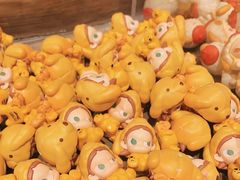 -泡泡玛特POPMART(国金街店)