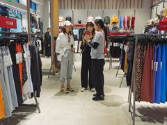-lululemon(比斯特购物村店)
