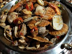 -东来菜馆•手抓海鲜家常菜•海鲜锅贴(鸽子窝店)