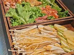 -胡悦里韩式烤肉(芝罘万达广场店)
