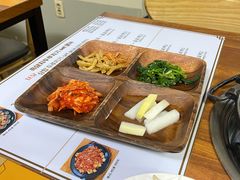 -城山辣炒黑猪肉