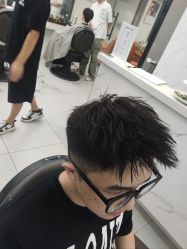 -尤司男士国潮理发馆