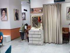 -海马体照相馆(万菱汇店)