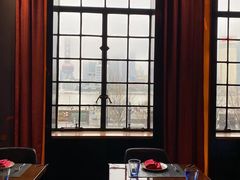 靠窗位-YUE·6·西式融合餐厅(外滩六号店)