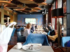 靠窗位-YUE·6·西式融合餐厅(外滩六号店)
