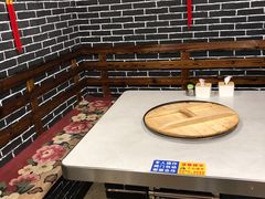 大堂-小火炕铁锅炖鱼