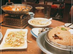 -老滇山寨•云南特色菜•地方菜•民族风情歌舞表演(金碧店)