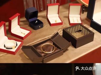 1.服务理念  自品牌创立以来，GLAMOUR甘梦就