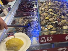 -四囍码头海鲜烧烤自助火锅(外滩南京东路悦荟广场店)