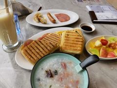 -必胜客(华邦银泰店)