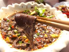 家常绍子鸭血-百年粉蒸牛肉