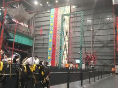 -极限PLAY运动娱乐新世界·团建派对潮玩休闲馆·室内蹦极高空游乐园
