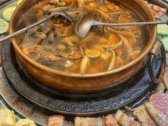 -阿山卓·野生菌火锅·纳西火塘烤肉