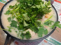 -肥汁米蘭香港米线(定西路店)