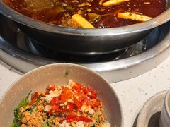 -肖肖酸萝卜鱼火锅(总店)