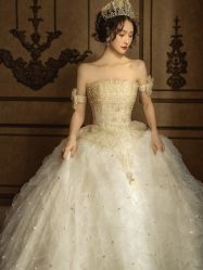 -Renee芮亦婚纱(原丽莎)