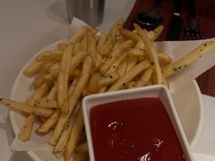 -WOLFGANG PUCK KITCHEN & BAR(迪士尼小镇店)