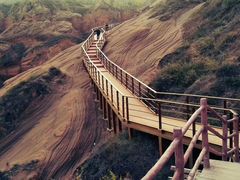 -波浪谷
