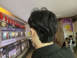 -镁连社·美联社
