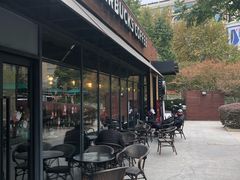 -星巴克(西藏路店)