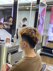 -藤野造型烫发染发