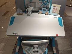 -康朴乐儿童学习桌椅(蓝色港湾店)