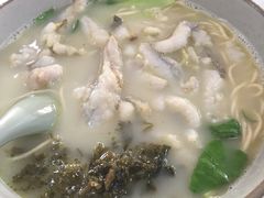 -明呈黄鱼面馆(斜土路店)