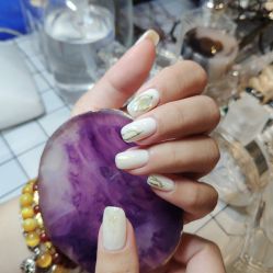 -Love Lady Nail