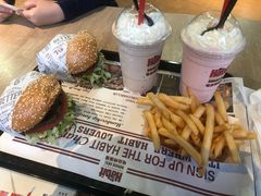 -The Habit Burger Grill 哈比特汉堡(复兴soho店)