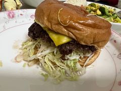 -TRIPS BURGER(大钟寺店)