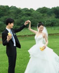 -喜爱高定婚纱摄影