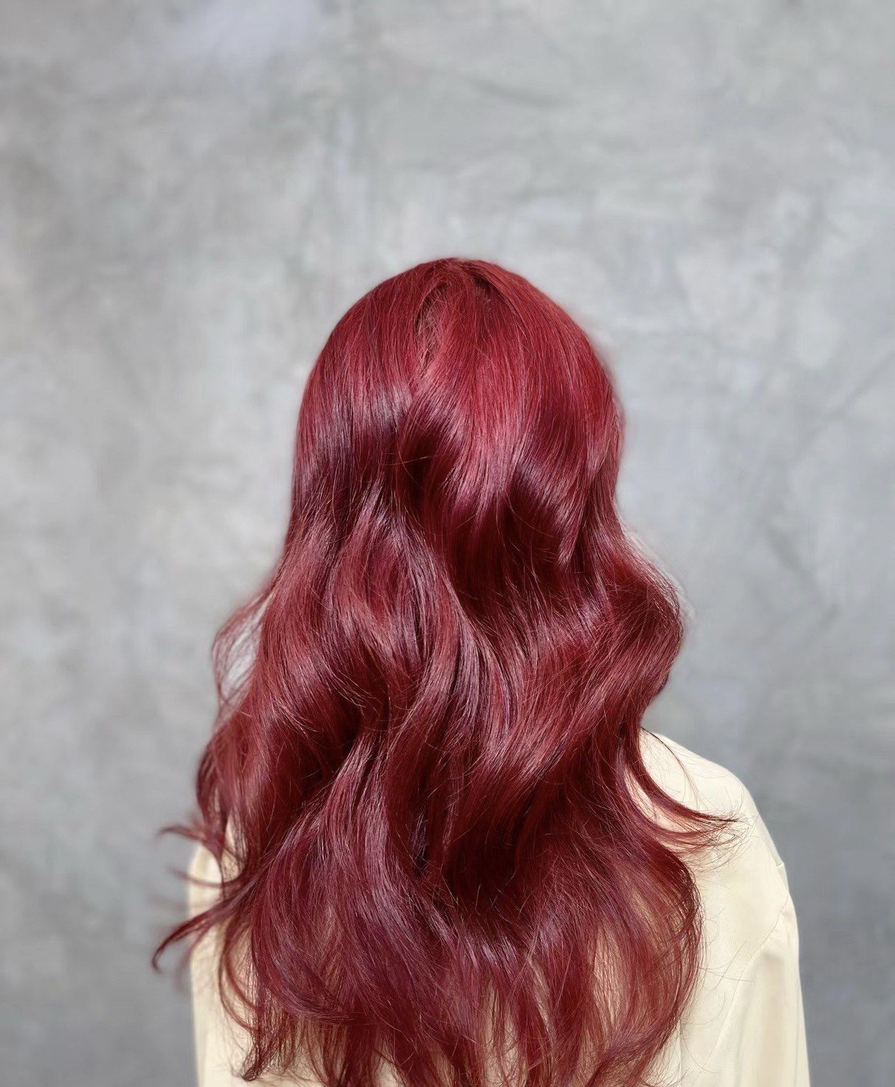 卷发女神的红色诱惑