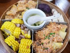-黄桷树曹家私房菜(江与城店)