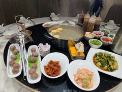 -匠心牛公馆·潮汕牛肉海鲜火锅(索菲特店)