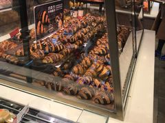 -巴黎贝甜(大宁国际商业广场店)