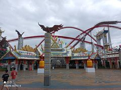 -七彩云南欢乐世界