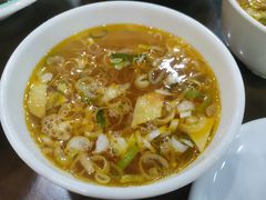 一口香酸汤面-盛唐府乾州酸汤面