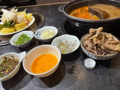 -匠牛亭·锅物烧肉放题自助(昆百大·泰业城店)