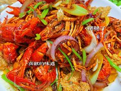 爱马仕秘制红烧一俩起龙虾-虾女王·龙虾·烧烤(龙江店)