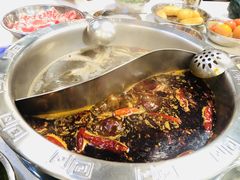 -憨铁匠老火锅(龙岗万科里店)