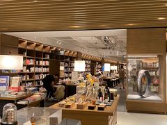 -茑屋书店(天目里店)