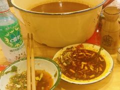 -拈签一笑黄牛肉辣卤串串