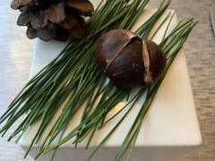 巧克力虾碎鹅蛋黄板栗酥-青岛遇见米兰(八大关店)