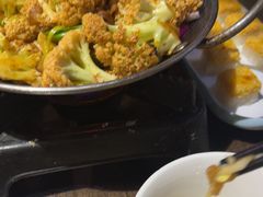 -东口码头·烧鸽子·鱼头泡饼·地方菜(金鹰悦城店)