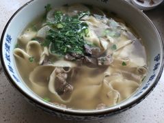 牛肉拉面加牛肉-伊祥·敦煌楼