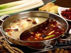 -小四川老火锅(欧风店)