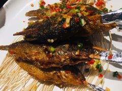 香酥禾花鱼-佬麻雀·新湘菜(珠海金发购物中心店)