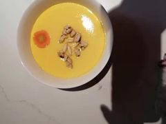 -爱的果实月嫂育婴师(世纪东方店)