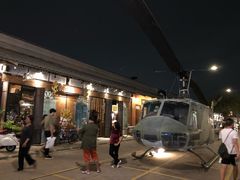 -席娜卡琳火车铁道夜市