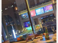 -斯普汇生蚝牛排馆(中骏世界城店)